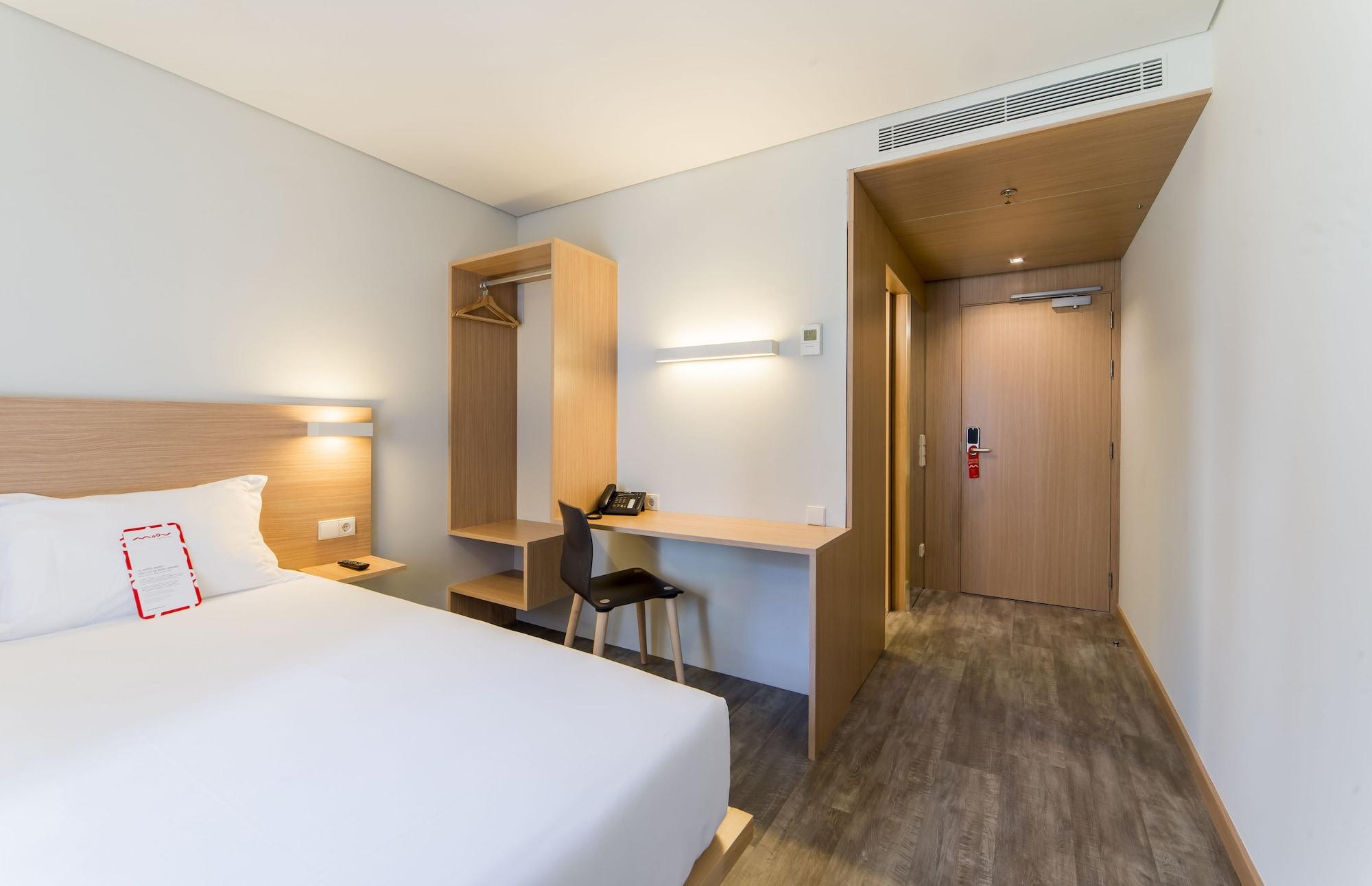 Moov Porto Norte Hotel 2*