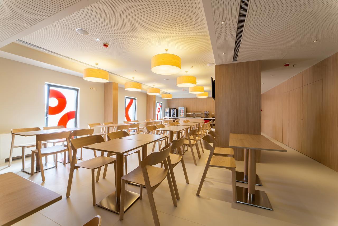 Moov Porto Norte Hotel